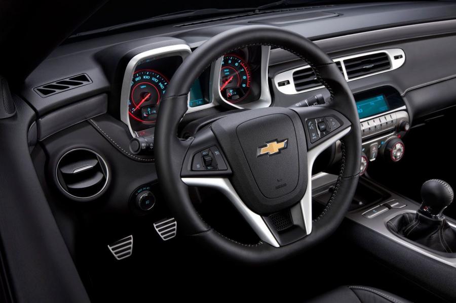  Chevrolet Camaro 1LE Concept 2011 года  (фото 11 из 19)
